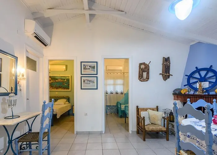 The Blue House Seaside Retreat - Fully Equipped * Chranoi