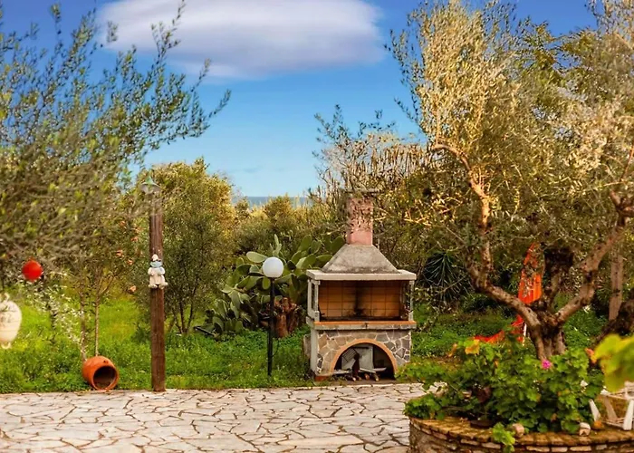 Casa de Férias The Blue House Seaside Retreat - Fully Equipped Chrani