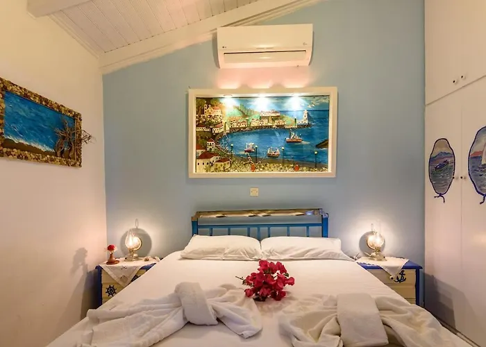 The Blue House Seaside Retreat - Fully Equipped Chrani