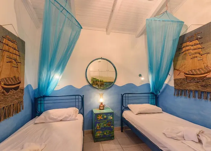 The Blue House Seaside Retreat - Fully Equipped * Chrani